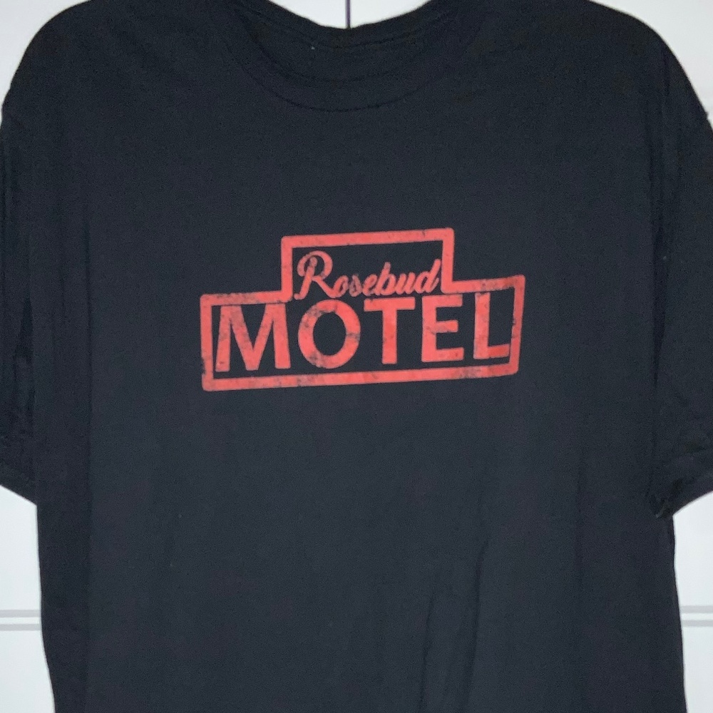 Retro graphic tee